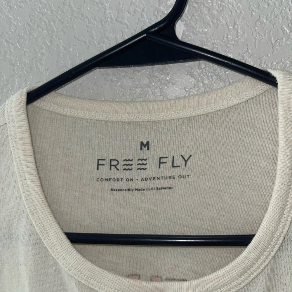 Free Fly - Picture 2 of 3